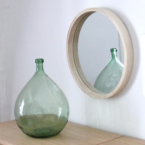 CT Chambre Chapelle Cocoon minimalism vintage design decoration interior vase jade vert miroir réservation contact accès