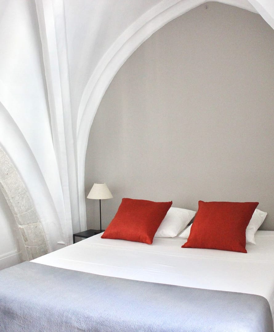 Appartement CT Chambre voutée ogive minimalism vintage design