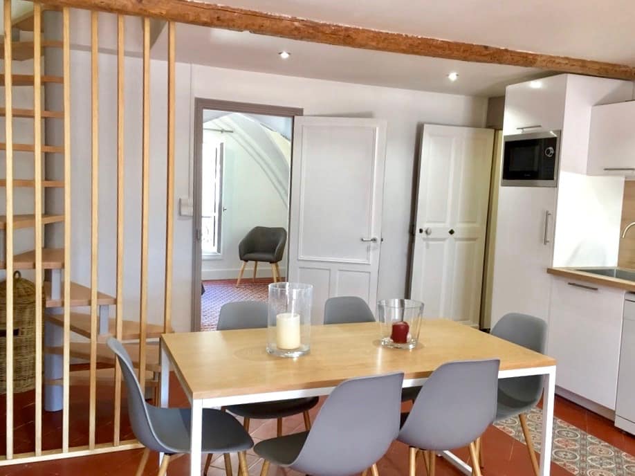 Cuisine Appartement Côté Terrasse piscine Terrasse sur Cour Avignon Location vacances