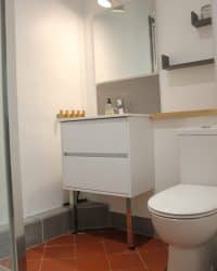 Salle de bain Appartement Côté Terrasse piscine Terrasse sur Cour Avignon Location vacances
