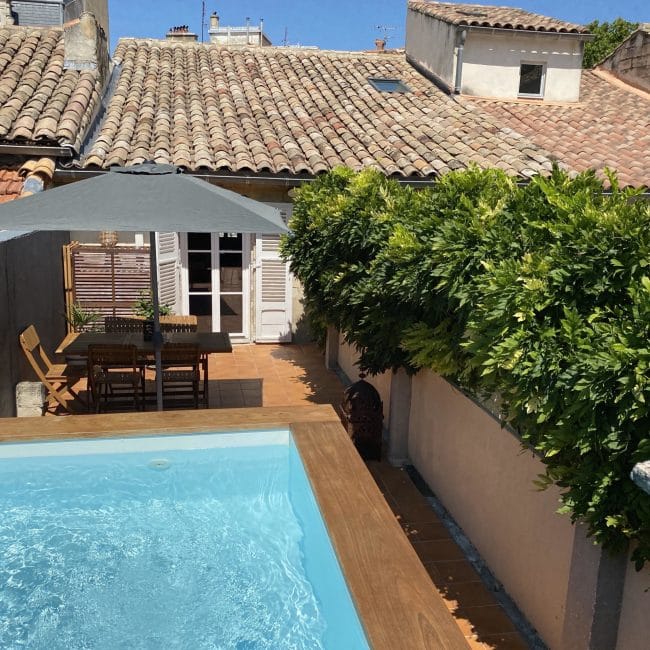 terrasse sur cour avignon piscine hotel b&b location