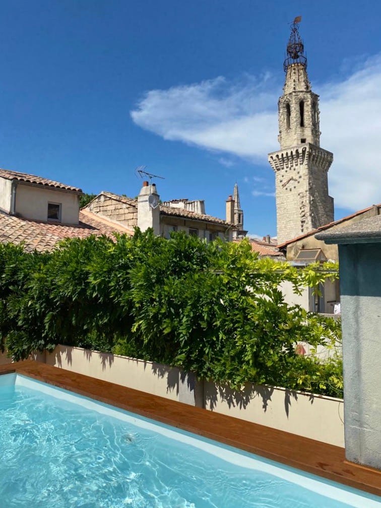 location appartements terrasse piscine clocher augustins avignon intramuros tourisme